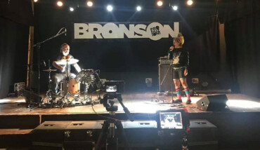 Bronson Ovo