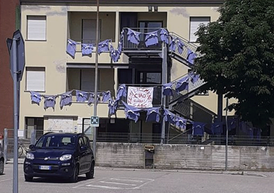 Scala Anti Incendio Grembiuli Scuola Piangipane