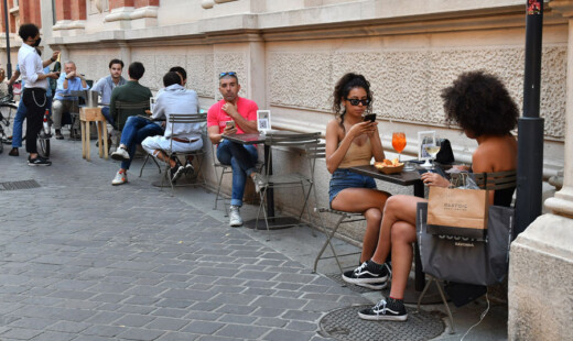Tavolini Centro Ravenna Via Novembre
