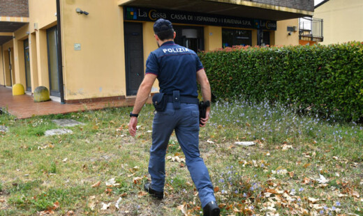 Rapina A Classe Poliziotto