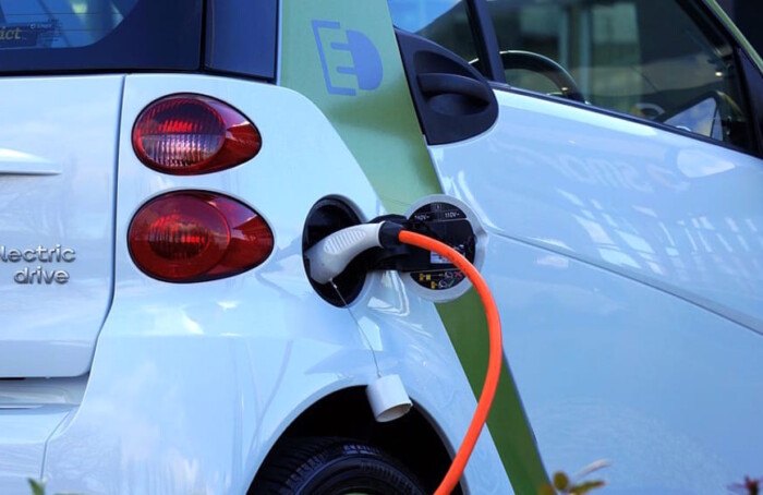 Auto Elettrica 4