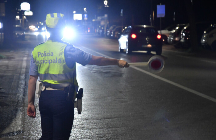 CONTROLLI STRADALI POLIZIA LOCALE RAVENNA MARINA DI RAVENNA