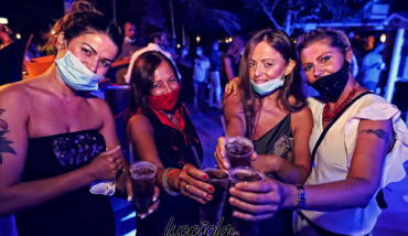 Lucciola Ballo Scalzo Festa Spiaggia