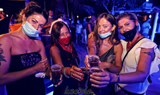 Lucciola Ballo Scalzo Festa Spiaggia
