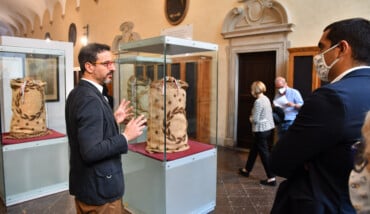 PRESENTAZIONE DELLA MOSTRA: INCLUSA EST FLAMMA. RAVENNA 1921: SETTECENTENARIO DELLA MORTE DI DANTE BIBLIOTECA CLASSENSE RAVENNA
