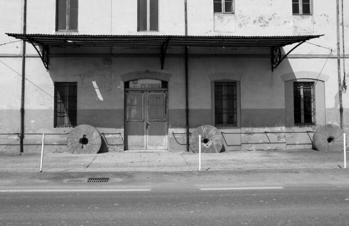 è sulla strada