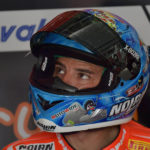 Marco Melandri ai box (PhotoZac)