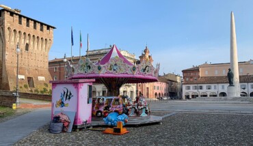 La Giostrina In Piazza