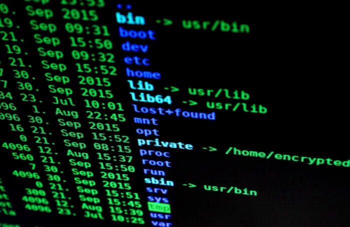 attacco hacker sicurezza informatica