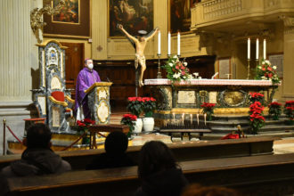 SANTA MESSA PER VITTIME COVID VESCOVO LORENZZO GHIZZONI DUOMO RAVENNA