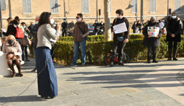 MANIFESTAZIONE NO DAD IN PIAZZA KENNEDY A RAVENNA