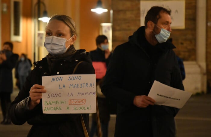 LA SCUOLA A SCUOLA PIAZZA DEL POPOLO RAVENNA