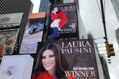 Laura Pausini Times Square Adnk
