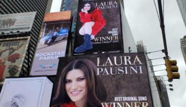Laura Pausini Times Square Adnk