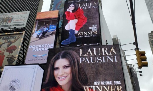 Laura Pausini Times Square Adnk