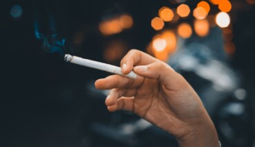 Mano Sigaretta
