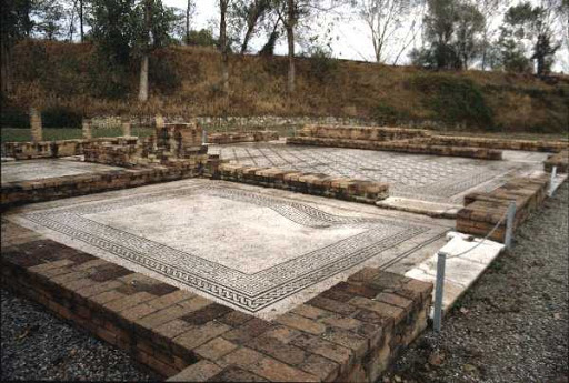 Villa Romana Russi