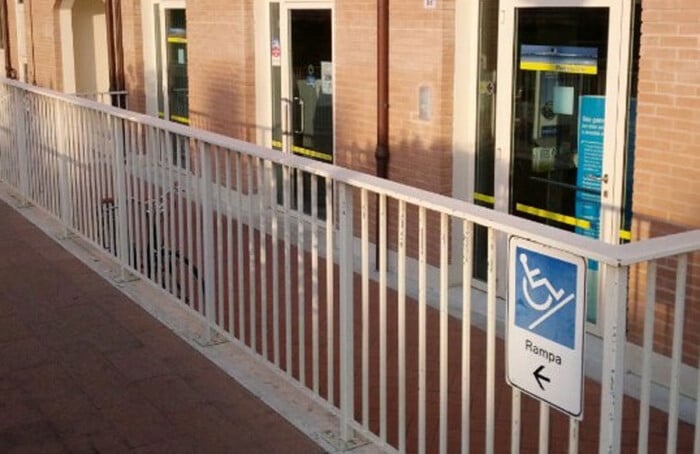 Poste Via Fiume Abbandonato