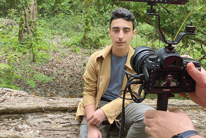 Alex Sul Set