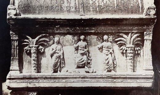 Sarcofago Pignatta Braccioforte