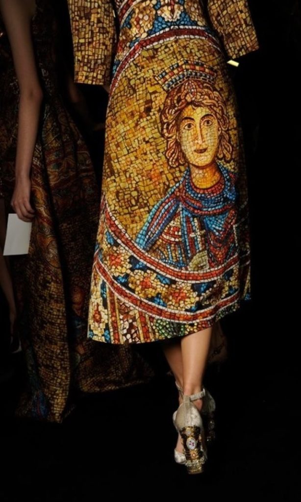 Dolce Gabbana, abito ispirato ai moasaici di Monreale