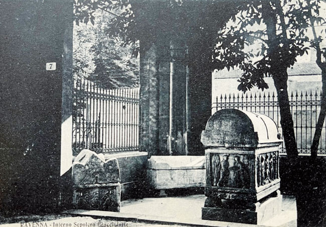 Sarcofago Pignatta Zona Dantesca 