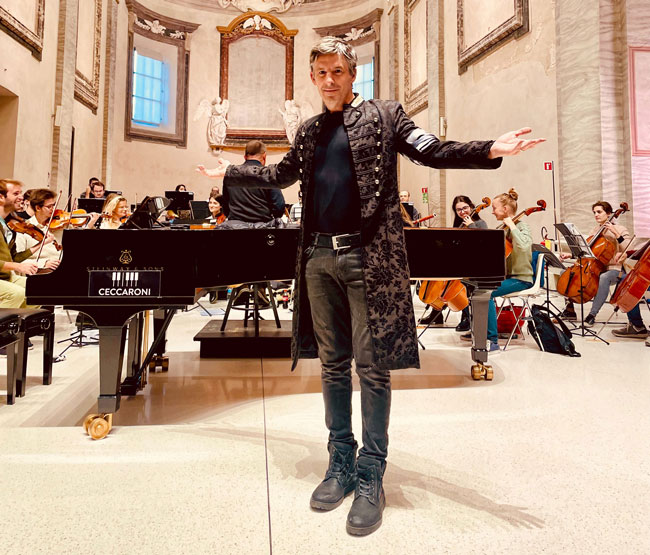 YME Orchestra Mago Casanova