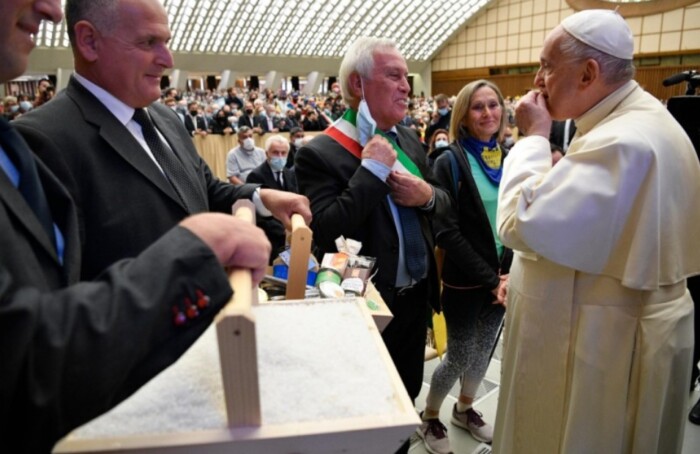 Consegna Del Sale A Papafrancesco 2021
