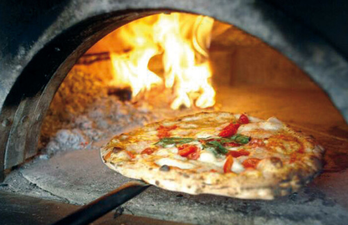 PIZZA FORNO LEGNA