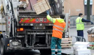 Lavoratori Igiene Urbana rifiuti ambientali 2