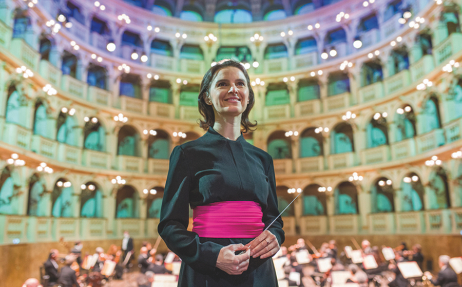 Oksana Lyniv Direttrice Orchestra