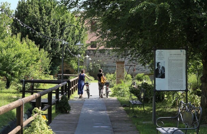 Camminamento E Fossato 2 Giardino Dei Semplici