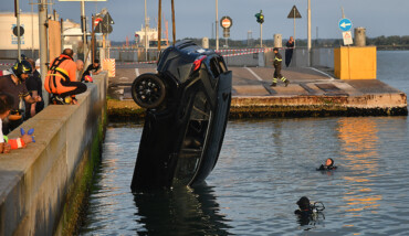 Suv Affondato Marina 1