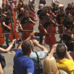 Flash mob 100 Cellos