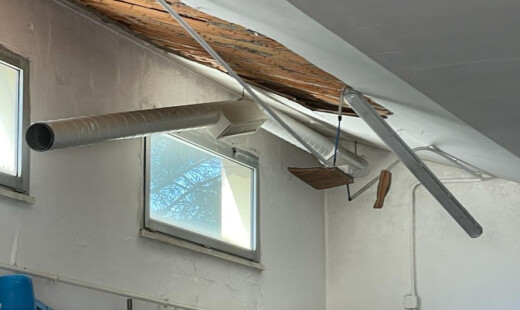 Crollo Soffitto Piscina Comunale