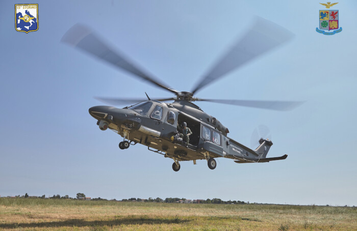 Elicottero Militare Base Pisignano