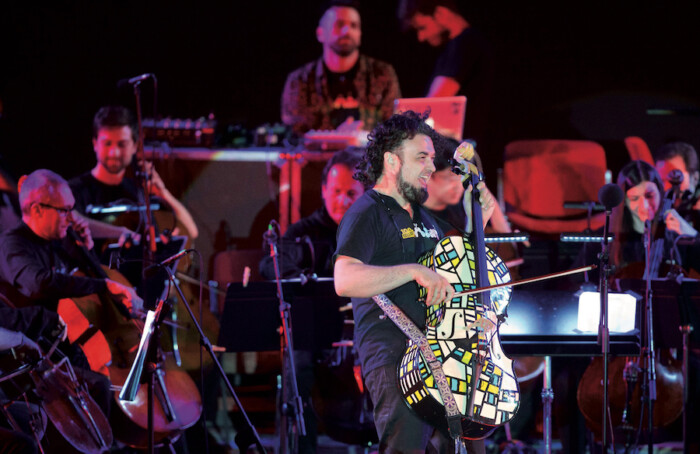 RAVENNA 18/06/2016. RAVENNA FESTIVAL 2016. LET’S DANCE! Cellolandia | Il Concerto Finale 100Cellos. Direzione Artistica Di Giovanni Sollima Con La Partecipazione Straordinaria Di Davide Sciortino Le Donne Della Notte Della Taranta, Miguel Ángel Berna E