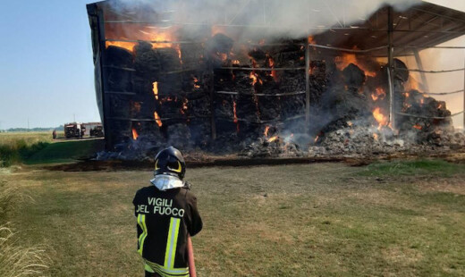 Incendio Rotoballe Santo Stefano 2