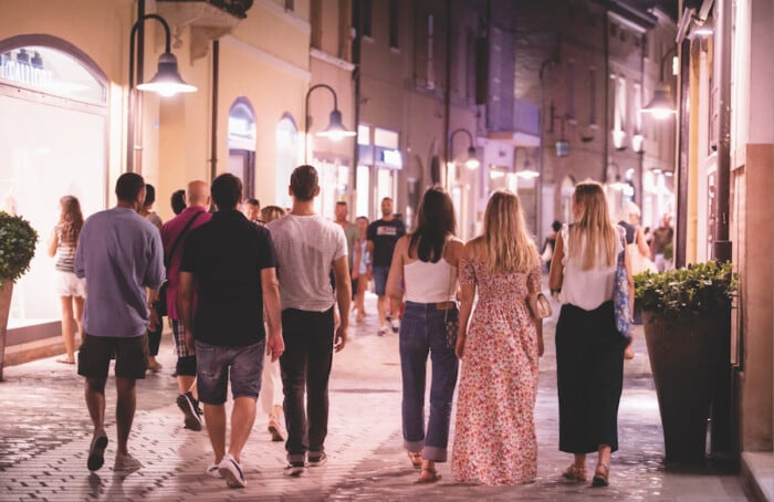 Passeggio Rvenna Bella Di Sera