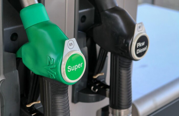 Benzina
