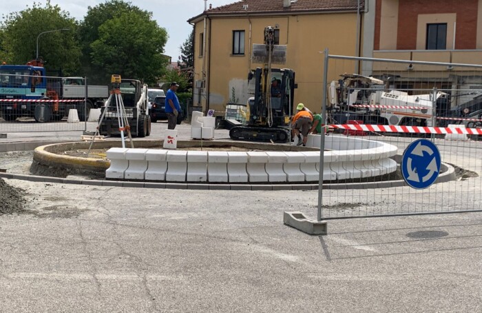 Lavori In Corso In Piazza Gramsci