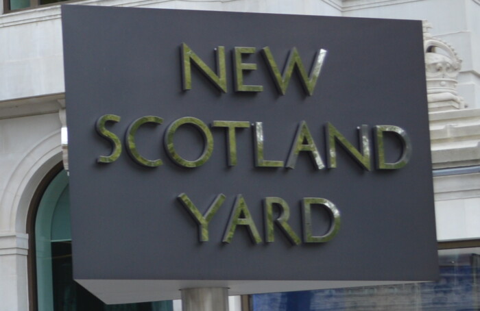 New Scotland Yard Sign (cropped)