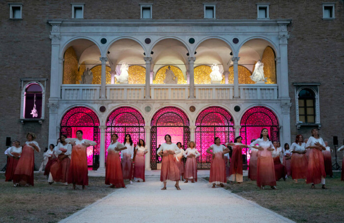 Paradiso Albe Donne Loggetta