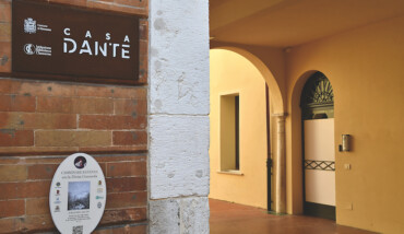 Casa Dante Ingresso