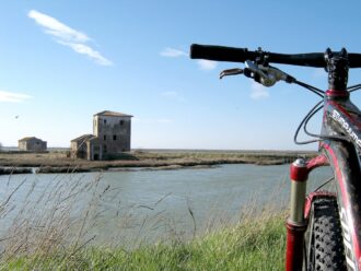 Comacchio Ferrara Valli Bici Ph.VisitWellnessValley CC BY NC SA