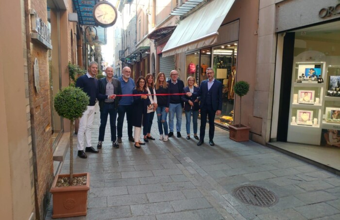 Inaugurazione Fioriere Via Cairoli