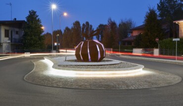L'installazione Sulla Rotatoria Della Guidana San Lorenzo, Cotignola (1)