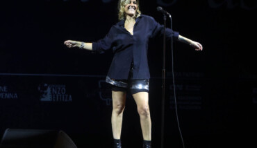 17–09 2022 Ravenna ; Festival Di Dante 2021 +1 Teatro Alighieri Sera Premiazioni E Premio Serata Finale Giorgio Inglese E Irene Grandi , Con Marcello Ciccuto , Prof Beccaria, Domenico De Martino , Alfieri , Fondazione Cassa Di Risparmio Di Ravenna