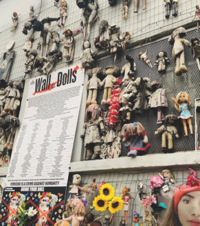 Wall Of Dolls 25 Novembre