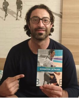 Sirri Con Il Libro